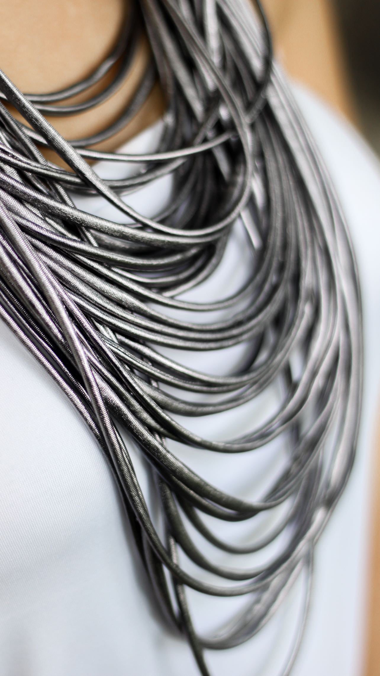 NATALIA METALIC NECKLACE