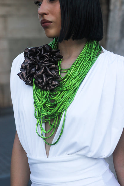 METALIC PALME NECKLACE